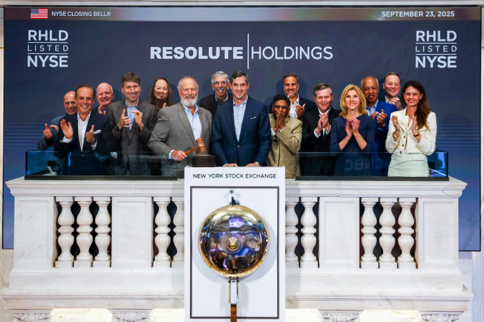 CompoSecure, led by ex-Honeywell CEO David Cote, will acquire Husky Technologies in a $5 billion deal.