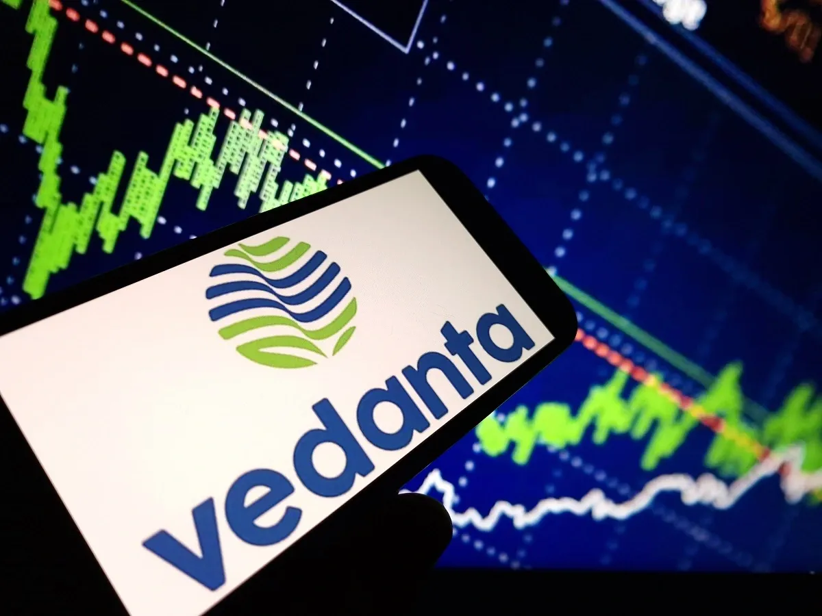 Vedanta Shares Slip 3% After 20% Monthly Surge; Investors Eye Demerged Units’ Listing